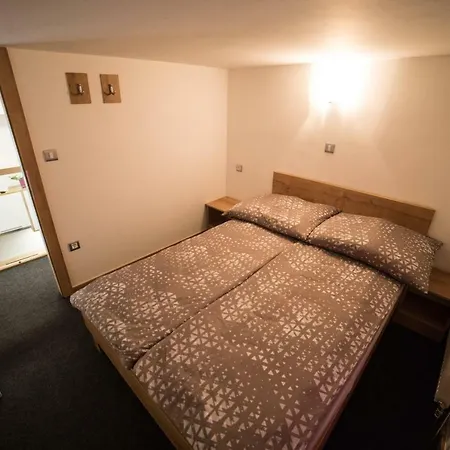 Emonca Apartmán
