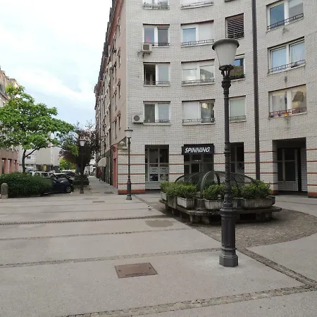 Emonca Appartement *